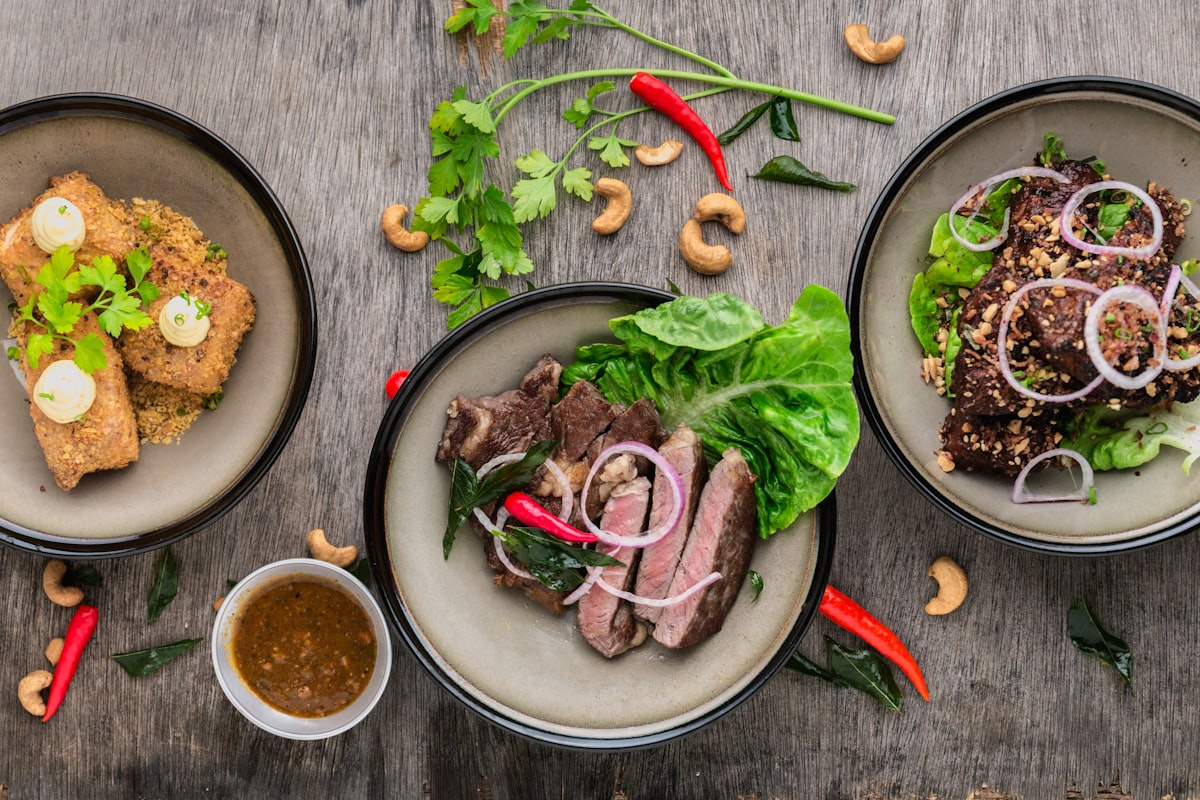 Table gastronomique et plats pour une route des papilles Europe–Asie 2026